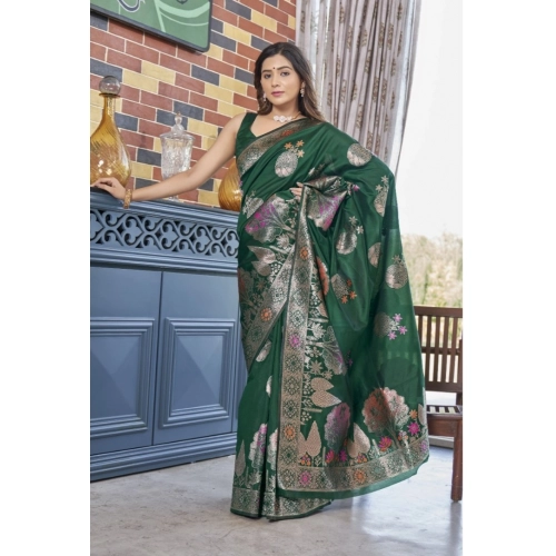 Women's Silk Printed Saree With Unstitched Blouse 5.5Mtr (Green) Women's Silk Printed Saree With Unstitched Blouse 5.5Mtr (Green)