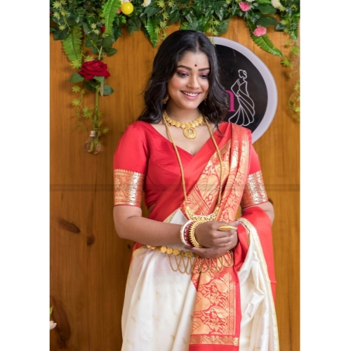 Women's Silk Printed Saree With Unstitched Blouse 5.5Mtr (White-Red) Women's Silk Printed Saree With Unstitched Blouse 5.5Mtr (White-Red)