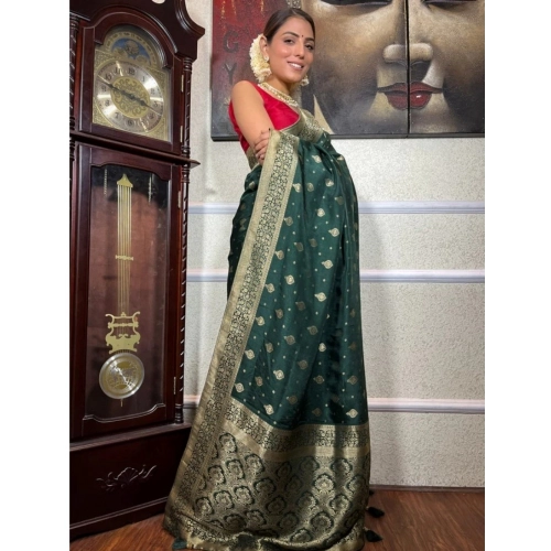 Women's Silk Printed Saree With Unstitched Blouse 5.5Mtr (Green) Women's Silk Printed Saree With Unstitched Blouse 5.5Mtr (Green)