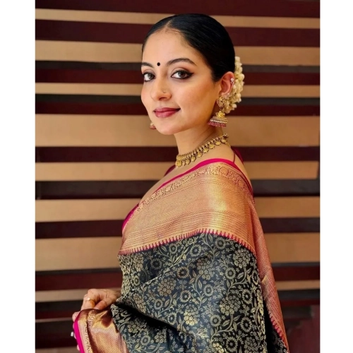 Women's Silk Printed Saree With Unstitched Blouse 5.5Mtr (Green) Women's Silk Printed Saree With Unstitched Blouse 5.5Mtr (Green)