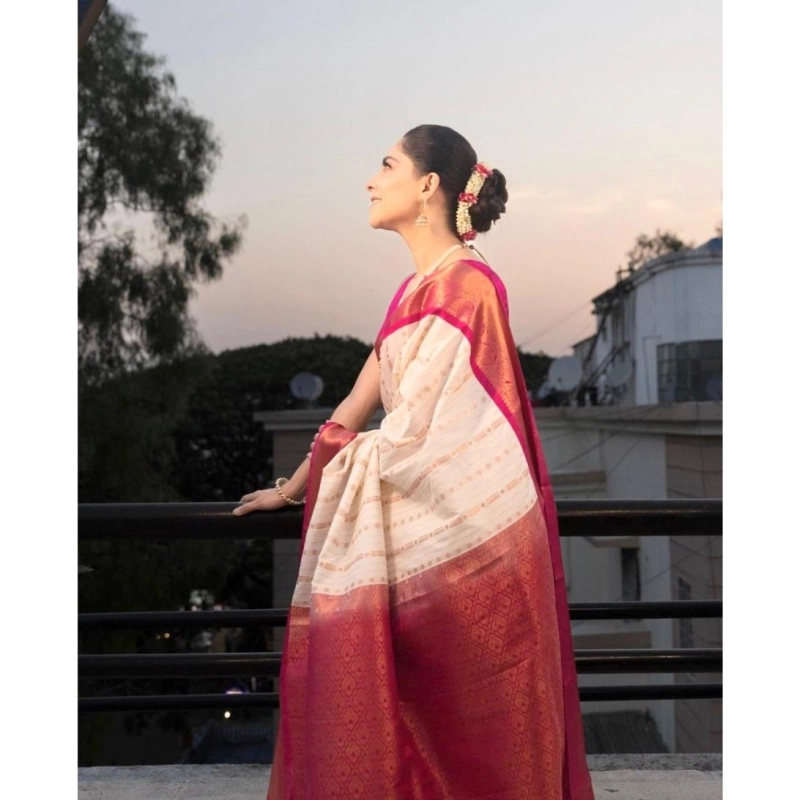 Women's Silk Printed Saree With Unstitched Blouse 5.5Mtr (White-Pink)