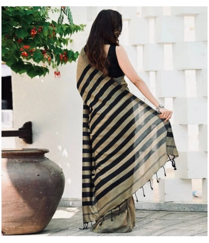 Generic Women's Silk Printed Saree With Unstitched Blouse 5.5Mtr (Gold-Black)