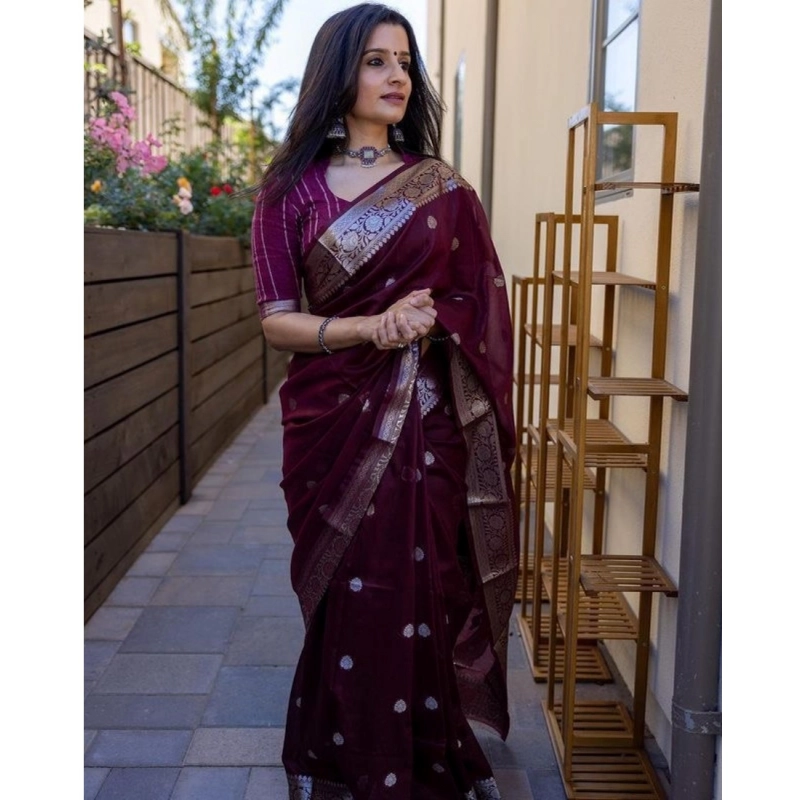 Women's Cotton Printed Saree With Unstitched Blouse 5.5Mtr (Maroon) Women's Cotton Printed Saree With Unstitched Blouse 5.5Mtr (Maroon)