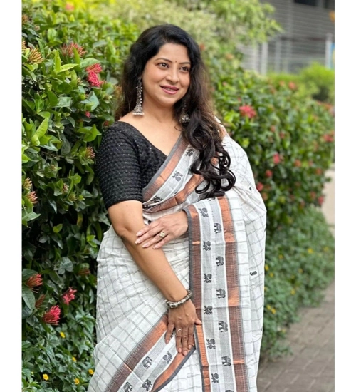 Generic Women's Silk Printed Saree With Unstitched Blouse 5.5Mtr (Off White)