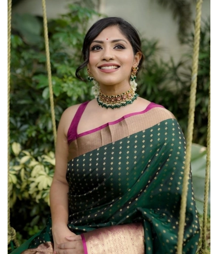 Generic Women's Silk Printed Saree With Unstitched Blouse 5.5Mtr (Green) Generic Women's Silk Printed Saree With Unstitched Blouse 5.5Mtr (Green)