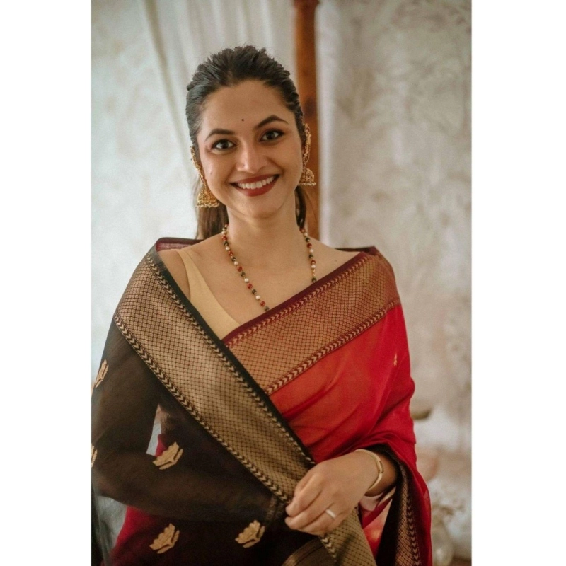 Women's Cotton  Printed Saree With Unstitched Blouse 5.5Mtr (Red)