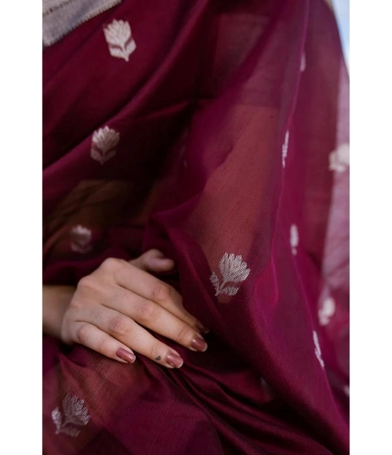 Generic Women's Cotton  Printed Saree With Unstitched Blouse 5.5Mtr (Maroon)