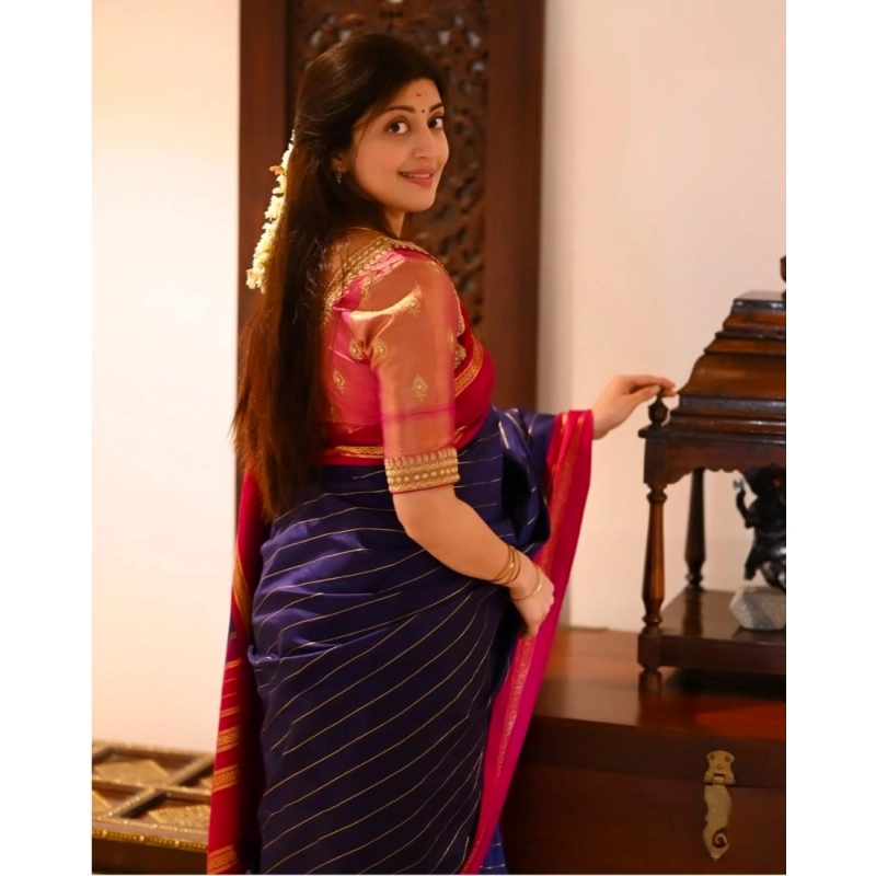 Women's Silk Printed Saree With Unstitched Blouse 5.5Mtr (Navy Blue)