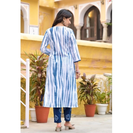 Generic Women's Cotton Printed 3-4 th Sleeve V Neck Kurti With Pant Dupatta Set (Blue) Generic Women's Cotton Printed 3-4 th Sleeve V Neck Kurti With Pant Dupatta Set (Blue)
