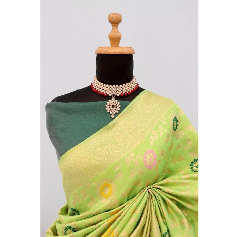 Women's Banarasi Printed Saree With Unstitched Blouse 5.5Mtr (Green) Women's Banarasi Printed Saree With Unstitched Blouse 5.5Mtr (Green)