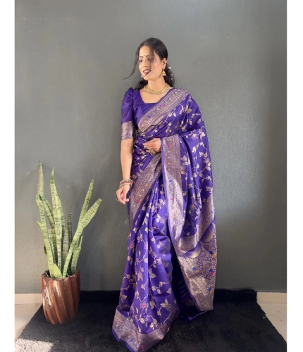 Generic Women's Silk Blend Woven Kanjivaram Saree With Unstitched Blouse (5.5Mtr, Purple)