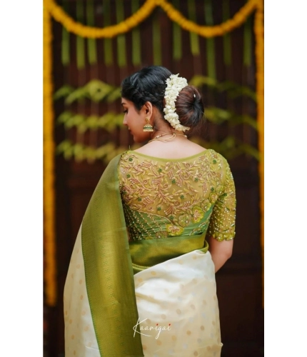 Generic Women's Silk Blend Self Design Banarasi Saree With Unstitched Blouse (5.5Mtr, White Green) Generic Women's Silk Blend Self Design Banarasi Saree With Unstitched Blouse (5.5Mtr, White Green)