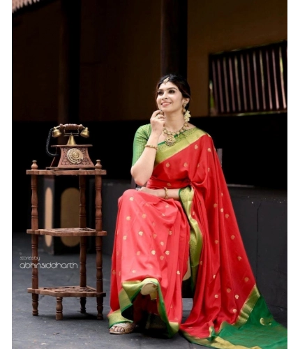 Generic Women's Silk Blend Self Design Banarasi Saree With Unstitched Blouse (5.5Mtr, Red Green)