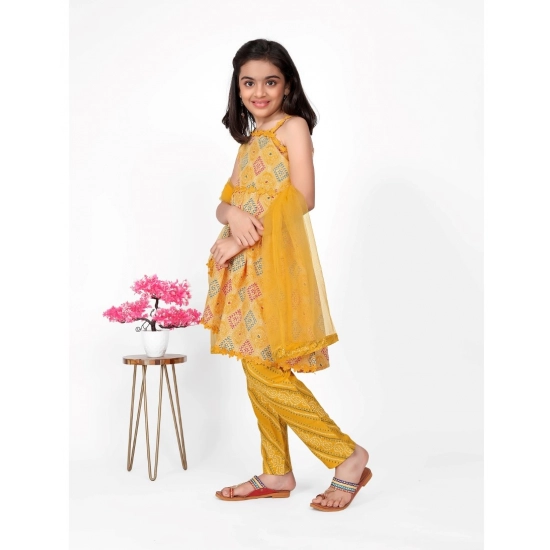 Generic Girl's Cotton Printed Kurti With Bottom Dupatta Set (Yellow)