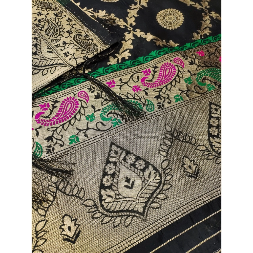 Generic Women's Banarasi Silk Printed Unstitched Salwar Suit Material With Dupatta (Black, 3Mtrs) Generic Women's Banarasi Silk Printed Unstitched Salwar Suit Material With Dupatta (Black, 3Mtrs)
