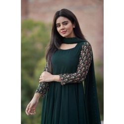 Women's Georgette Embroidery 3-4th Sleeve Round Neck Kurti with Dupatta Set (Green) Women's Georgette Embroidery 3-4th Sleeve Round Neck Kurti with Dupatta Set (Green)