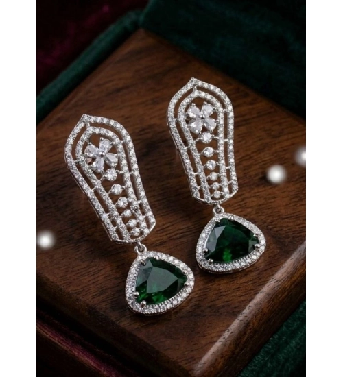 Generic Women's Brass Silver Plated Drop Earrings (Green)