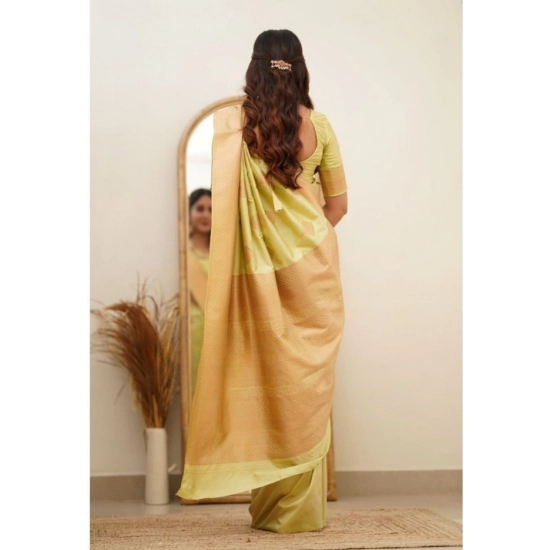 Generic Women's Soft Litchi Silk Jacquard Work Saree With Unstitched Blouse 5.5Mtr (Light Green) Generic Women's Soft Litchi Silk Jacquard Work Saree With Unstitched Blouse 5.5Mtr (Light Green)