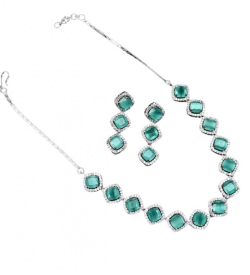Generic Women's Brass Silver Plated Necklace set (Turquoise) Generic Women's Brass Silver Plated Necklace set (Turquoise)