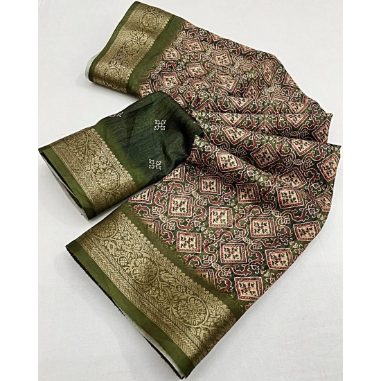 Generic Women's Cotton Blend Printed Saree With Unstitched Blouse 5.5Mtr (Green) Generic Women's Cotton Blend Printed Saree With Unstitched Blouse 5.5Mtr (Green)