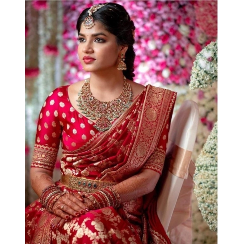 Women's Litchi silk Printed Saree With Unstitched Blouse (Red) Women's Litchi silk Printed Saree With Unstitched Blouse (Red)