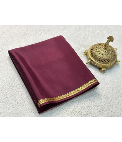 Generic Women's Crepe Chit Pallu Solid Saree With Unstitched Blouse 5.5Mtr (Brown)