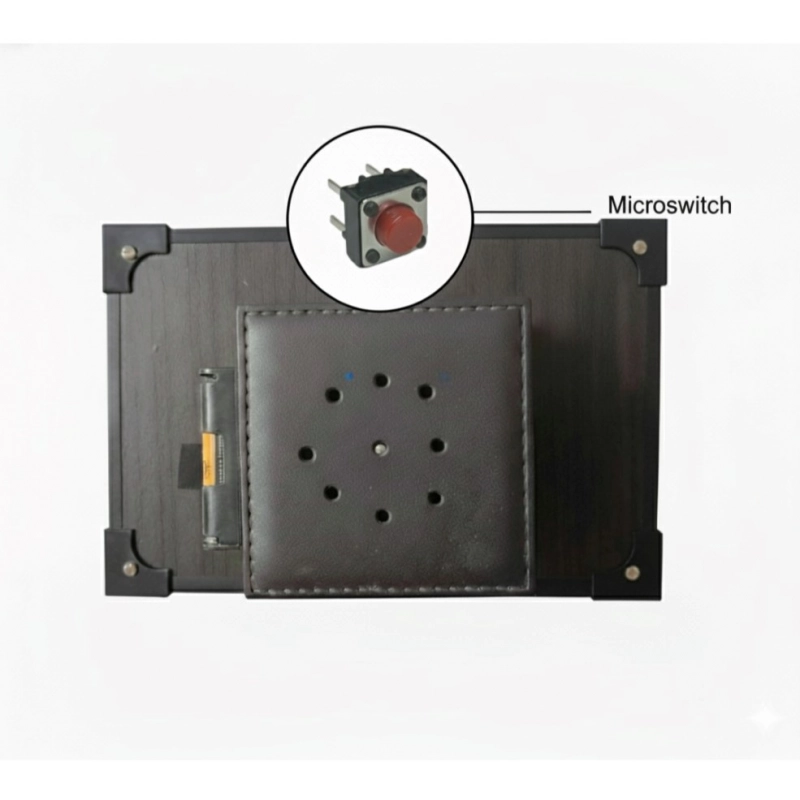 Generic Wooden Macca Madina Haj Table Top "Allah Hu Akbar" Player (Multicolor)