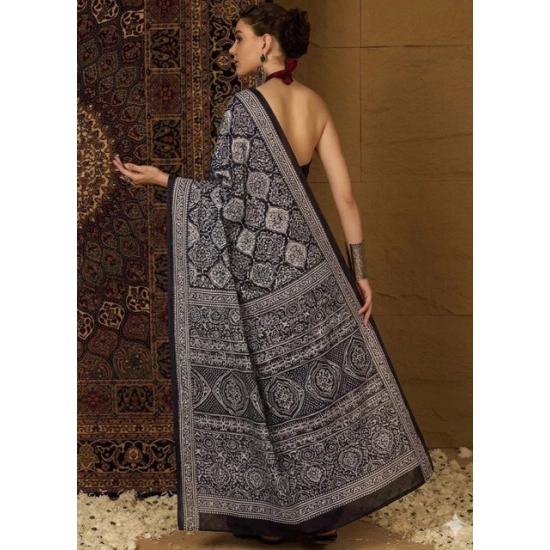 Generic Women's Crepe Printed Saree With Unstitched Blouse 5.5Mtr (Black) Generic Women's Crepe Printed Saree With Unstitched Blouse 5.5Mtr (Black)