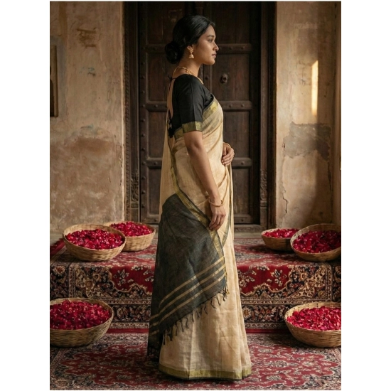 Generic Women's Cotton Printed Saree With Unstitched Blouse 5.5Mtr (Beige)