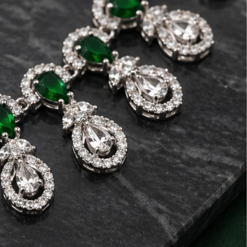 Generic Women's Brass Silver Plated Necklace set (Green)