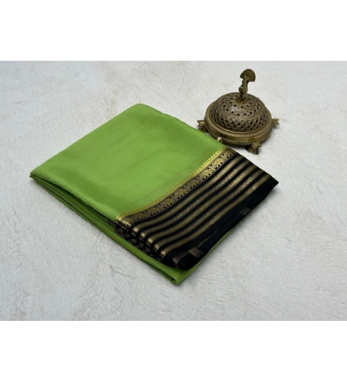 Generic Women's Crepe Chit Pallu Solid Saree With Unstitched Blouse 5.5Mtr (Green)