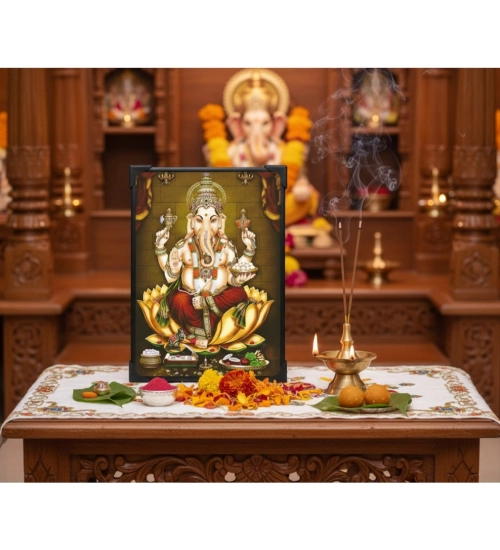 Generic Wooden Lord Ganesha Table Top Devotional Player (Multicolor)