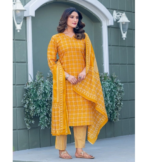 Generic Women's Cotton Blend Printed Kurti With Pant Dupatta Set (Yellow)