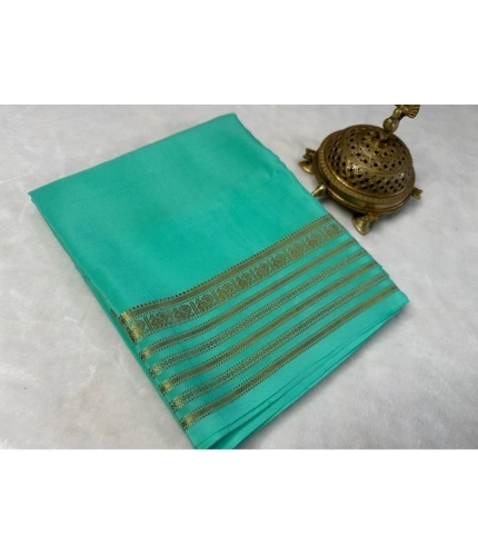 Generic Women's Crepe Chit Pallu Solid Saree With Unstitched Blouse 5.5Mtr (Ramagreen)