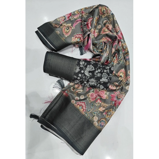 Generic Women's Cotton Silk Floral Printed Saree With Unstitched Blouse 5.5Mtr (Grey-Black) Generic Women's Cotton Silk Floral Printed Saree With Unstitched Blouse 5.5Mtr (Grey-Black)