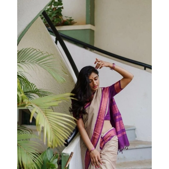 Generic Women's Soft Litchi Silk Jacquard Work Saree With Unstitched Blouse 5.5Mtr (Gray) Generic Women's Soft Litchi Silk Jacquard Work Saree With Unstitched Blouse 5.5Mtr (Gray)