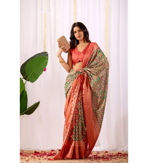 Generic Women's Faux_Silk Woven Saree With Unstitched Blouse 5.5Mtr (Green) Generic Women's Faux_Silk Woven Saree With Unstitched Blouse 5.5Mtr (Green)