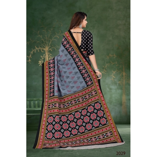 Generic Women's Soft Pure Cotton Printed Saree With Unstitched Blouse 5.5Mtr (Grey) Generic Women's Soft Pure Cotton Printed Saree With Unstitched Blouse 5.5Mtr (Grey)