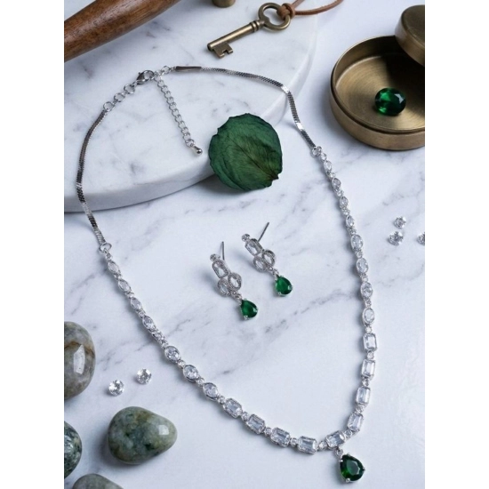 Generic Women's Brass Silver Plated Necklace set (Green) Generic Women's Brass Silver Plated Necklace set (Green)