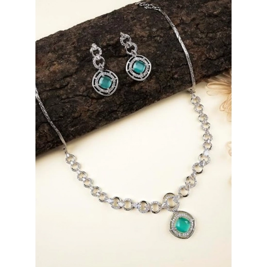 Generic Women's Brass Silver Plated Necklace set (Turquoise) Generic Women's Brass Silver Plated Necklace set (Turquoise)