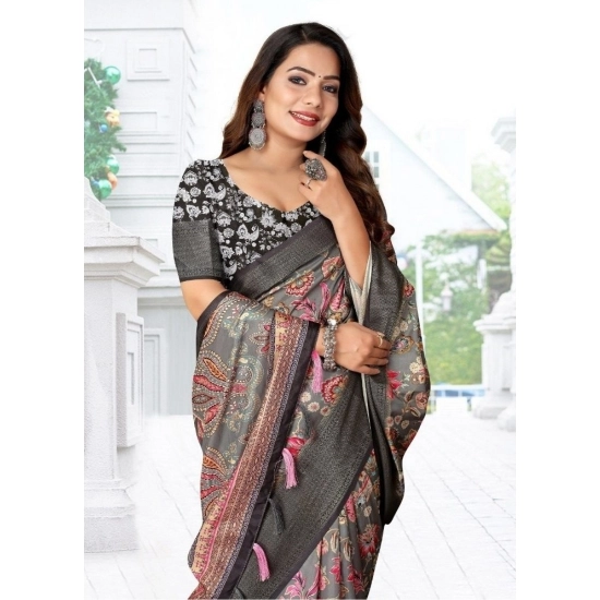 Generic Women's Cotton Silk Floral Printed Saree With Unstitched Blouse 5.5Mtr (Grey-Black) Generic Women's Cotton Silk Floral Printed Saree With Unstitched Blouse 5.5Mtr (Grey-Black)