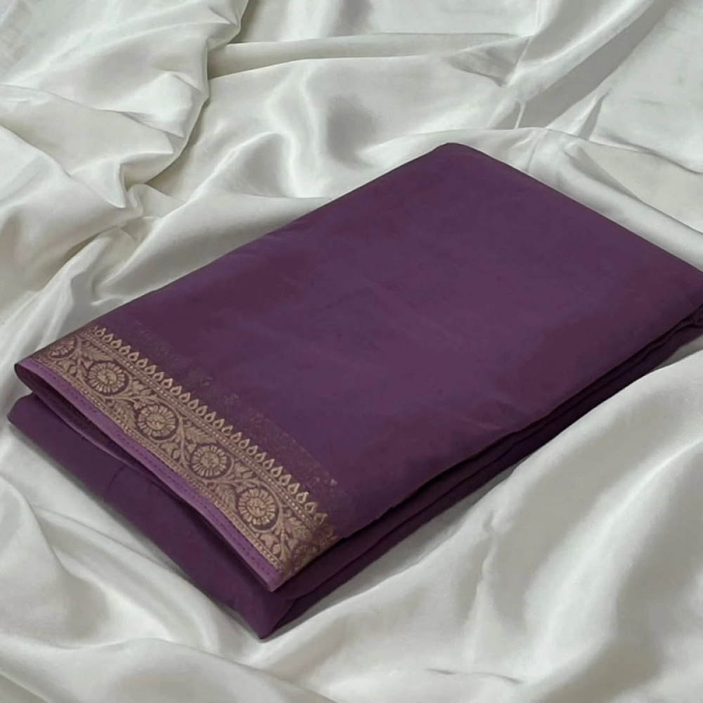 Generic Women's Crepe Chit Pallu Solid Saree With Unstitched Blouse 5.5Mtr (Violet) Generic Women's Crepe Chit Pallu Solid Saree With Unstitched Blouse 5.5Mtr (Violet)