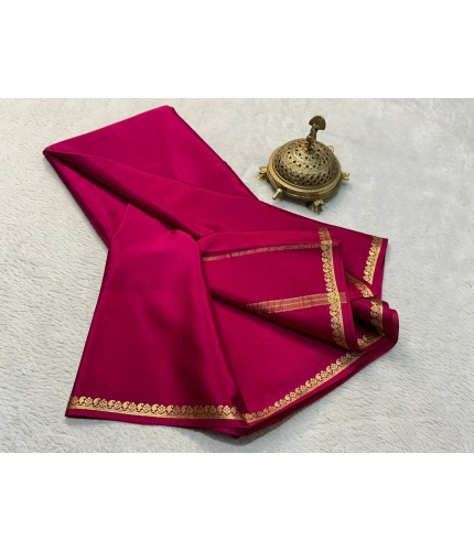 Generic Women's Crepe Chit Pallu Solid Saree With Unstitched Blouse 5.5Mtr (Pink)