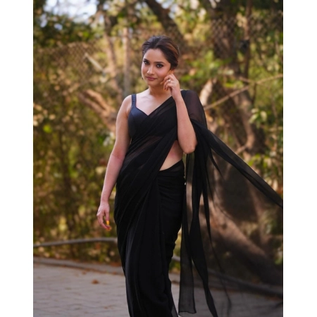 Generic Women's Georgette Solid Saree With Unstitched Blouse 5.5Mtr (Black)