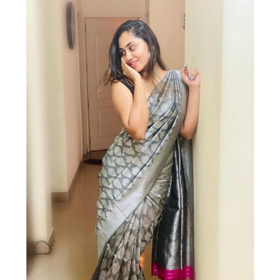 Generic Women's Soft Litchi Silk Jacquard Work Saree With Unstitched Blouse 5.5Mtr (Gray) Generic Women's Soft Litchi Silk Jacquard Work Saree With Unstitched Blouse 5.5Mtr (Gray)