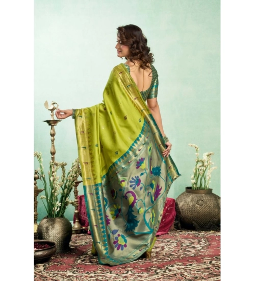 Generic Women's Silk Blend Woven Saree With Unstitched Blouse 5.5 Mtr (Lime)