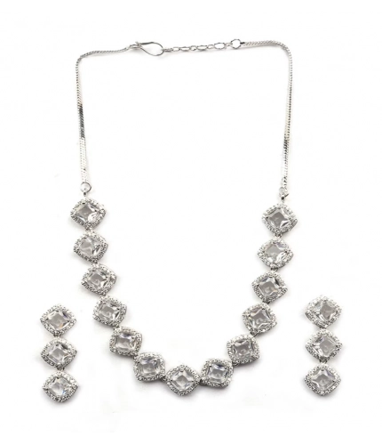 Generic Women's Brass Silver Plated Necklace set (White)