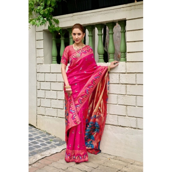 Generic Women's Silk Blend Woven Saree With Unstitched Blouse 5.5 Mtr (Pink) Generic Women's Silk Blend Woven Saree With Unstitched Blouse 5.5 Mtr (Pink)