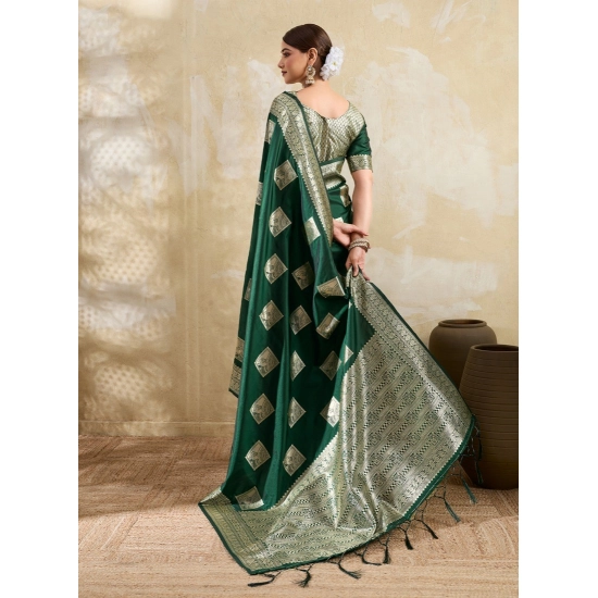 Generic Women's Silk Blend Printed Saree With Unstitched Blouse 5.5Mtr (Dark Green) Generic Women's Silk Blend Printed Saree With Unstitched Blouse 5.5Mtr (Dark Green)