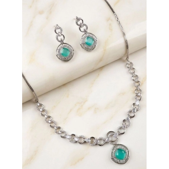 Generic Women's Brass Silver Plated Necklace set (Turquoise) Generic Women's Brass Silver Plated Necklace set (Turquoise)